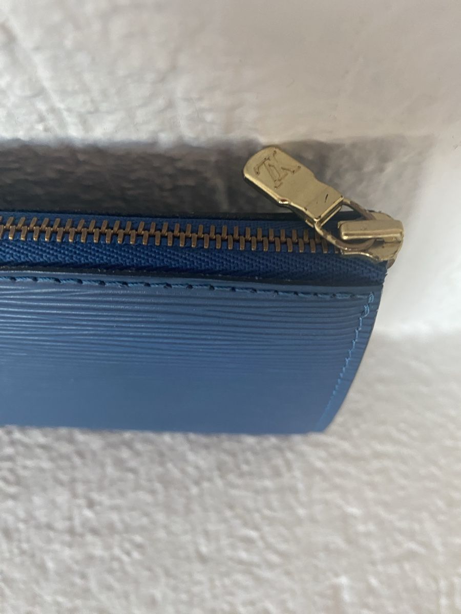 Louis Vuitton Borse da donna: Louis Vuitton epi Pochette neuwerig – Nuovo (secondo la descrizione) da Luzern venduto da sybisy 1
