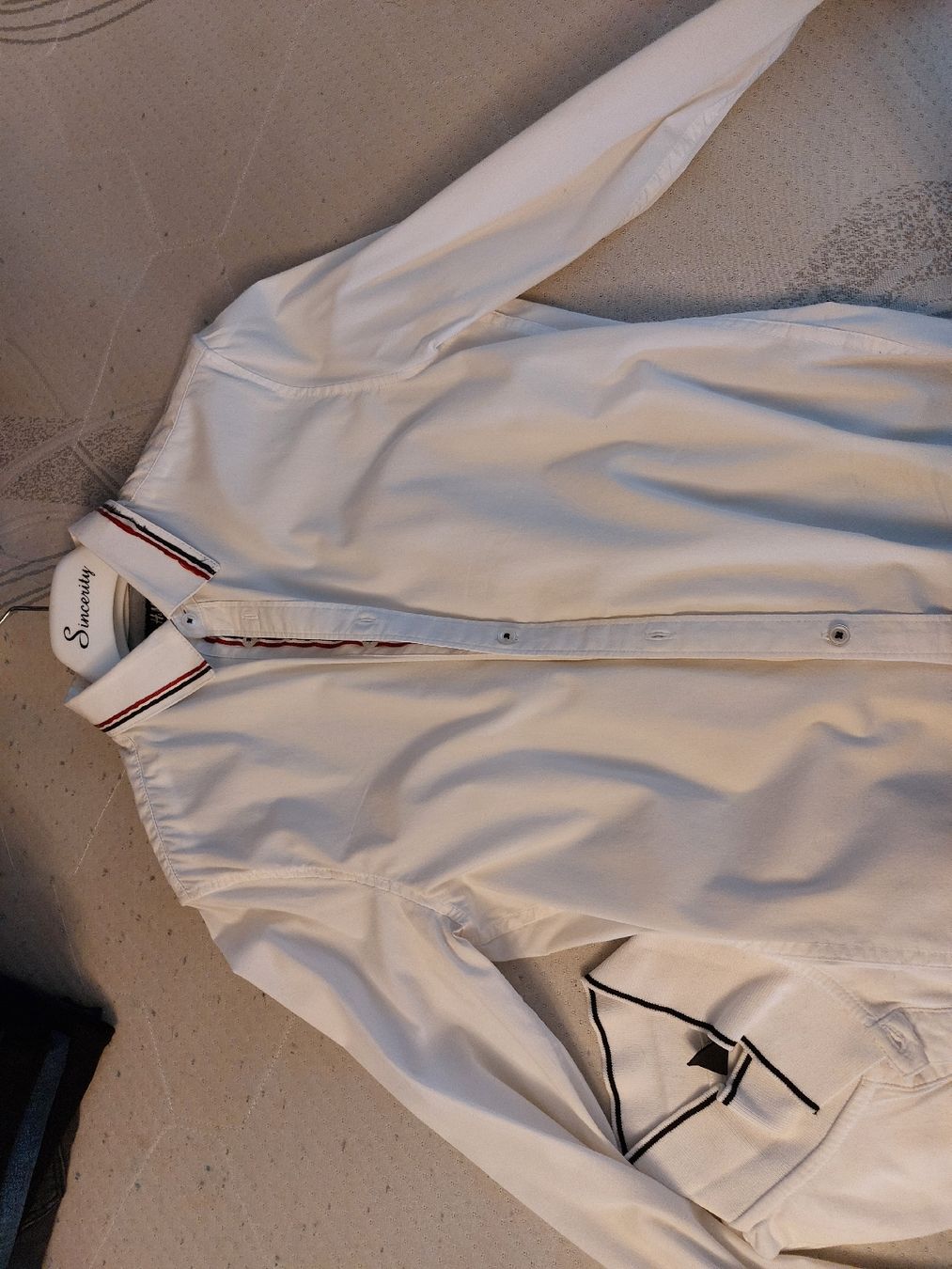 H&M Chemises: hemd weiss grösse S – Défectueux à Gwatt (Thun) par B.D.999