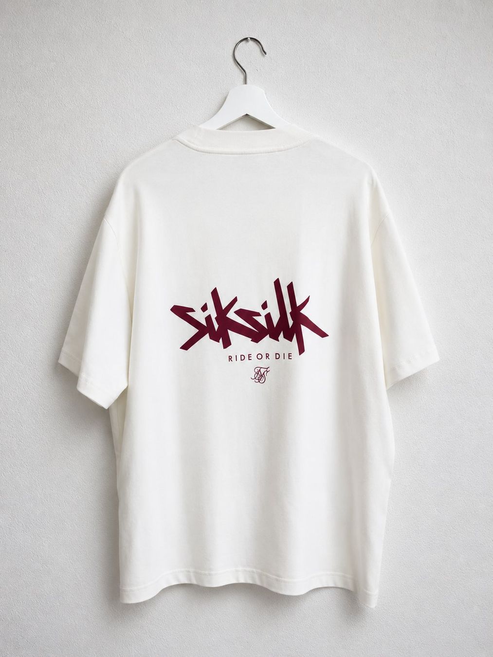 Siksilk T-shirt: Siksilk T-Shirt – Usato da Oppligen venduto da DUKE_390 1