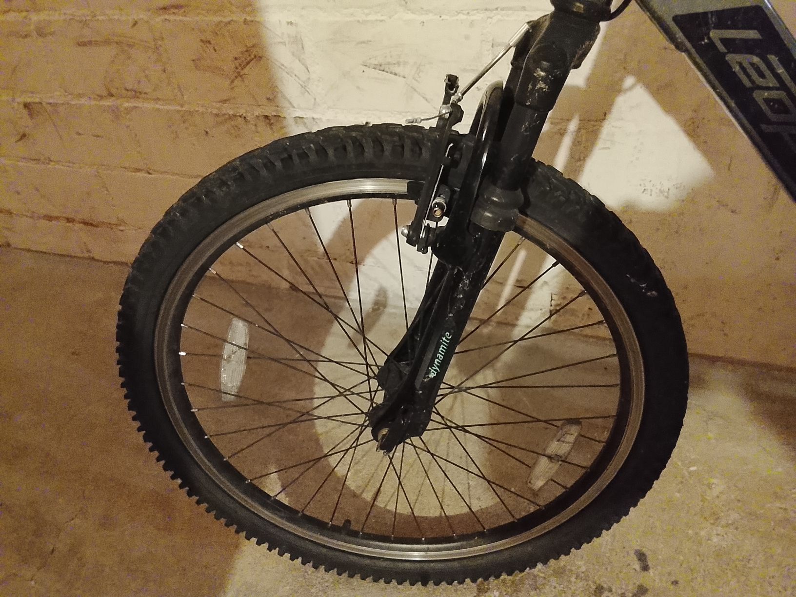 Leopard Velos: Leopard Dynamite Velo, 26 Zoll, Sommer-Velotraum! 🚲💨 – Defekt aus Effretikon von SEMOUNA 7