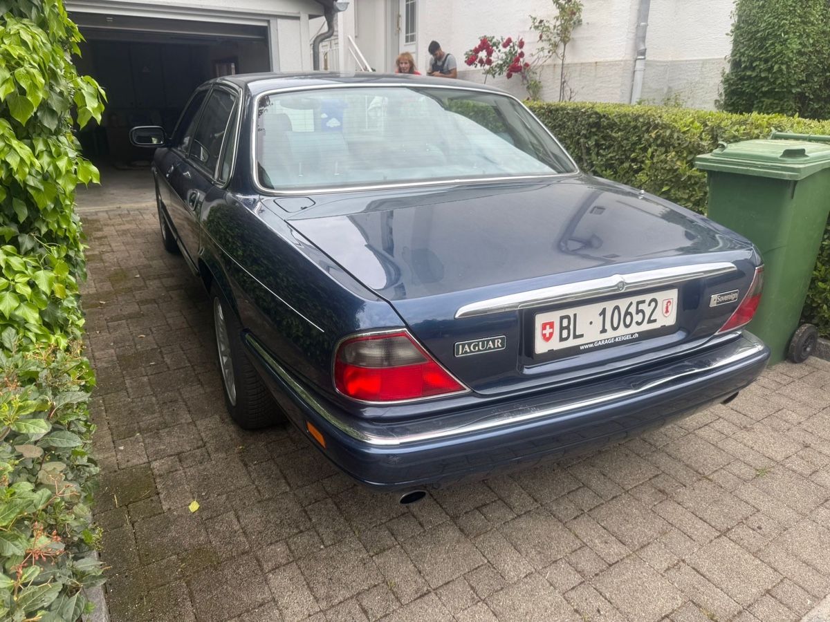 Jaguar Automobili: Jaguar Sovereign 4.0 (1995) – Usato da Lausen venduto da man_7yld 2