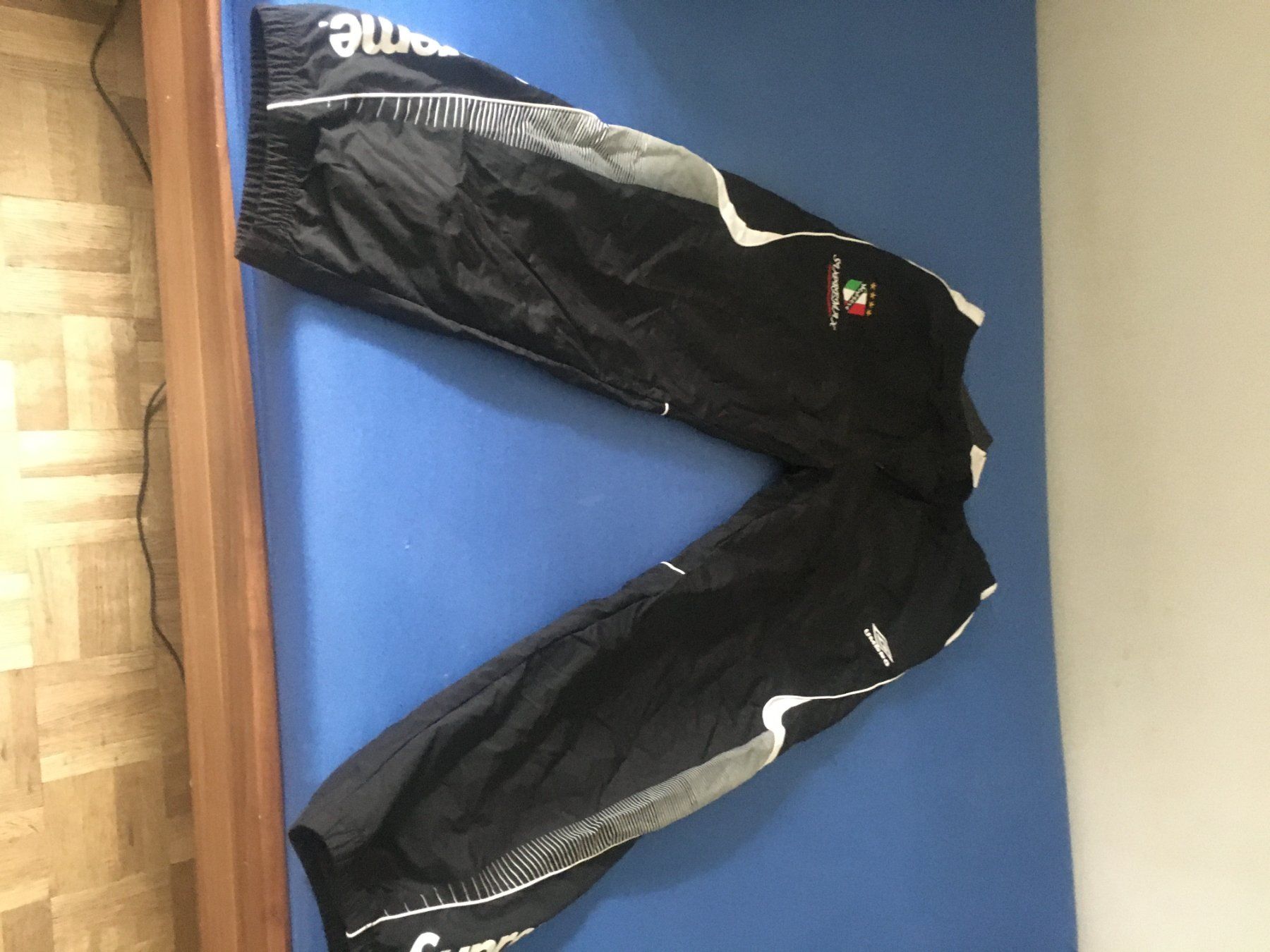 Pantaloni: Hose-Kleider – Usato da Solothurn venduto da shoping01 2