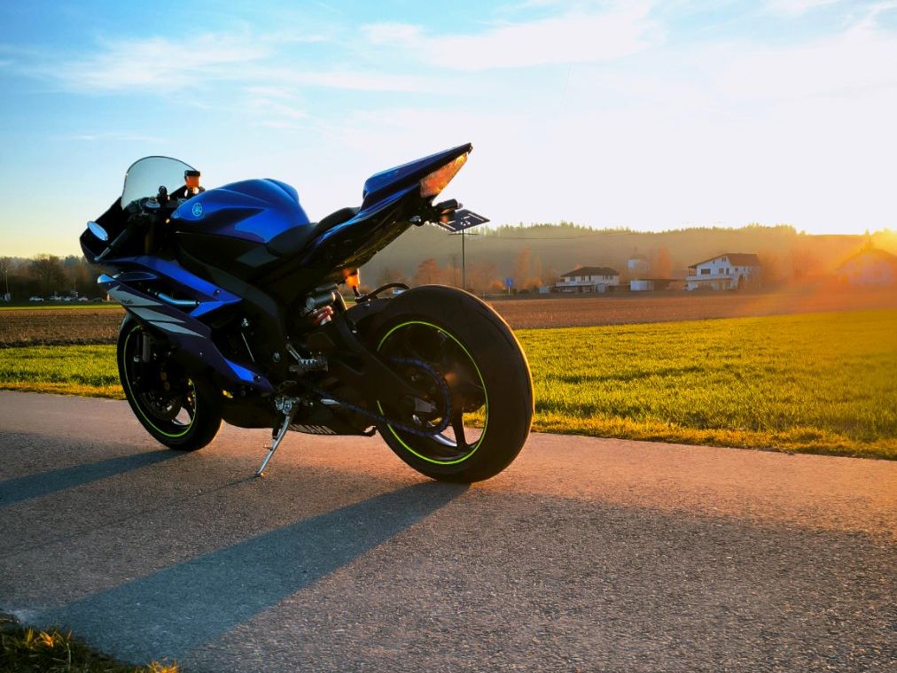 Yamaha Strasse: Yamaha YZF-R6 Racing Blue – Gebraucht aus Emmenbrücke von Jamesare 2