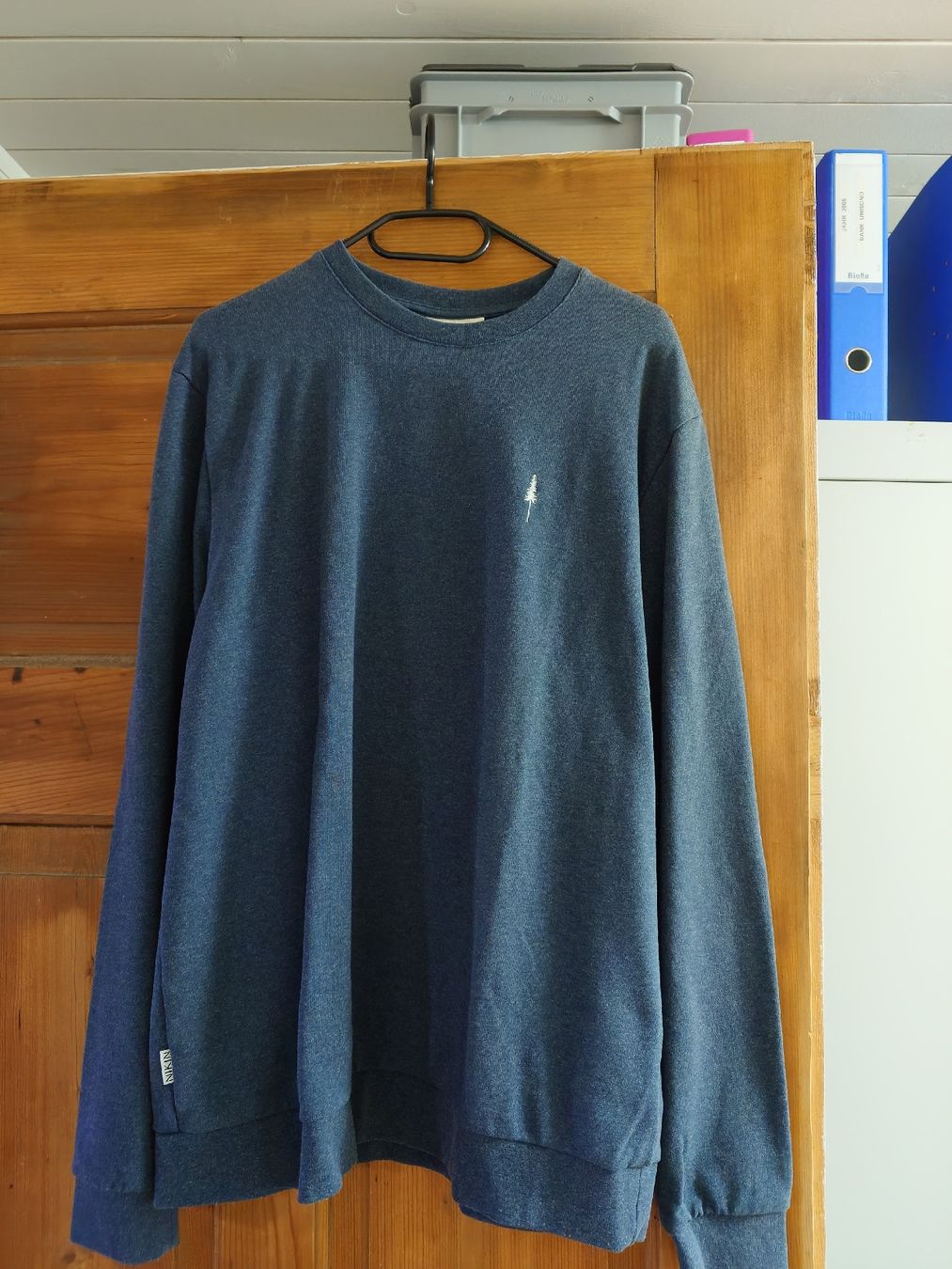 Nikin Pulls & Sweat-shirts: Nikin Pullover blau Langarm Grösse L  – D'occasion à Steffisburg par marinzki