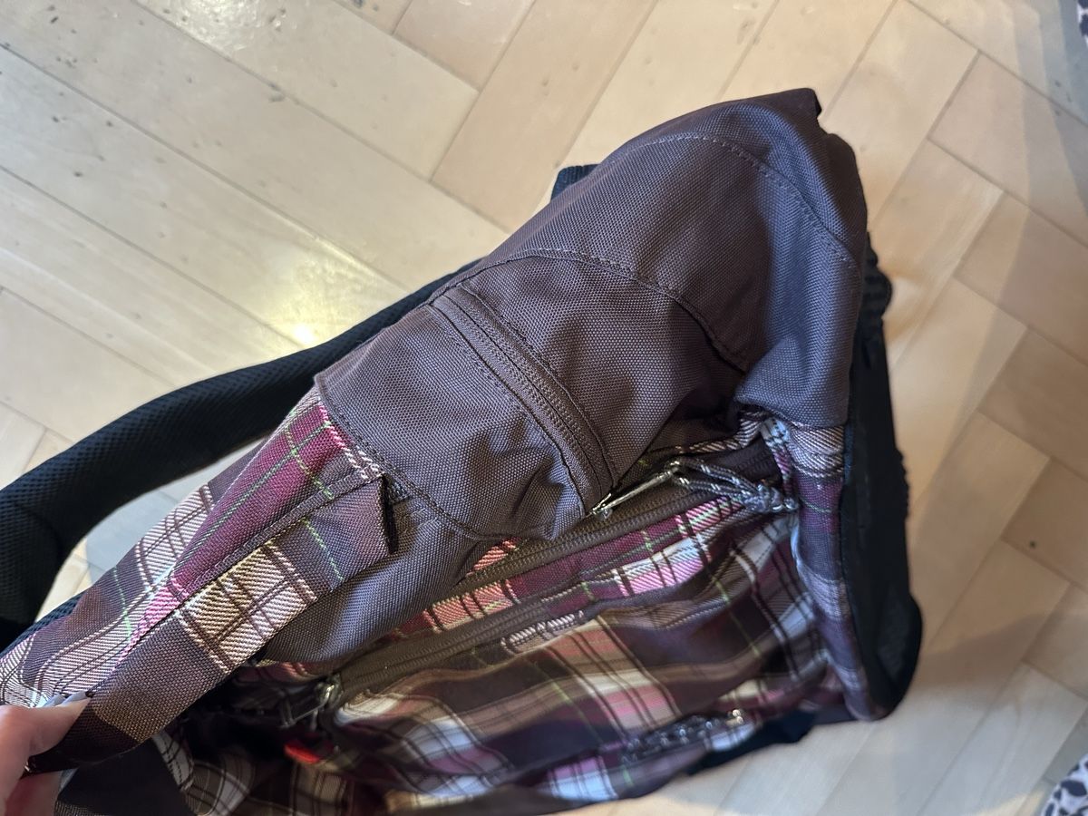 Rucksäcke: Take It Easy Rucksack/Schulrucksack braun/kariert + Etui – Gebraucht aus Hergiswil NW von kaufe_at_kaufmann 7