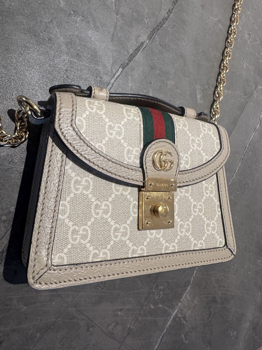 Gucci Borse da donna: Gucci Tasche beige mit GG Muster – Usato da Schindellegi venduto da Leormn_ch 2