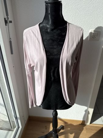 Cardigan Street One rosa Grösse 36 mit kleinem Loch