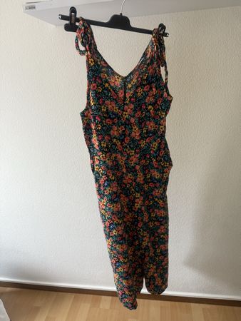 Sommerlicher Jumpsuit von Jacqueline de Yong, Gr. 42!