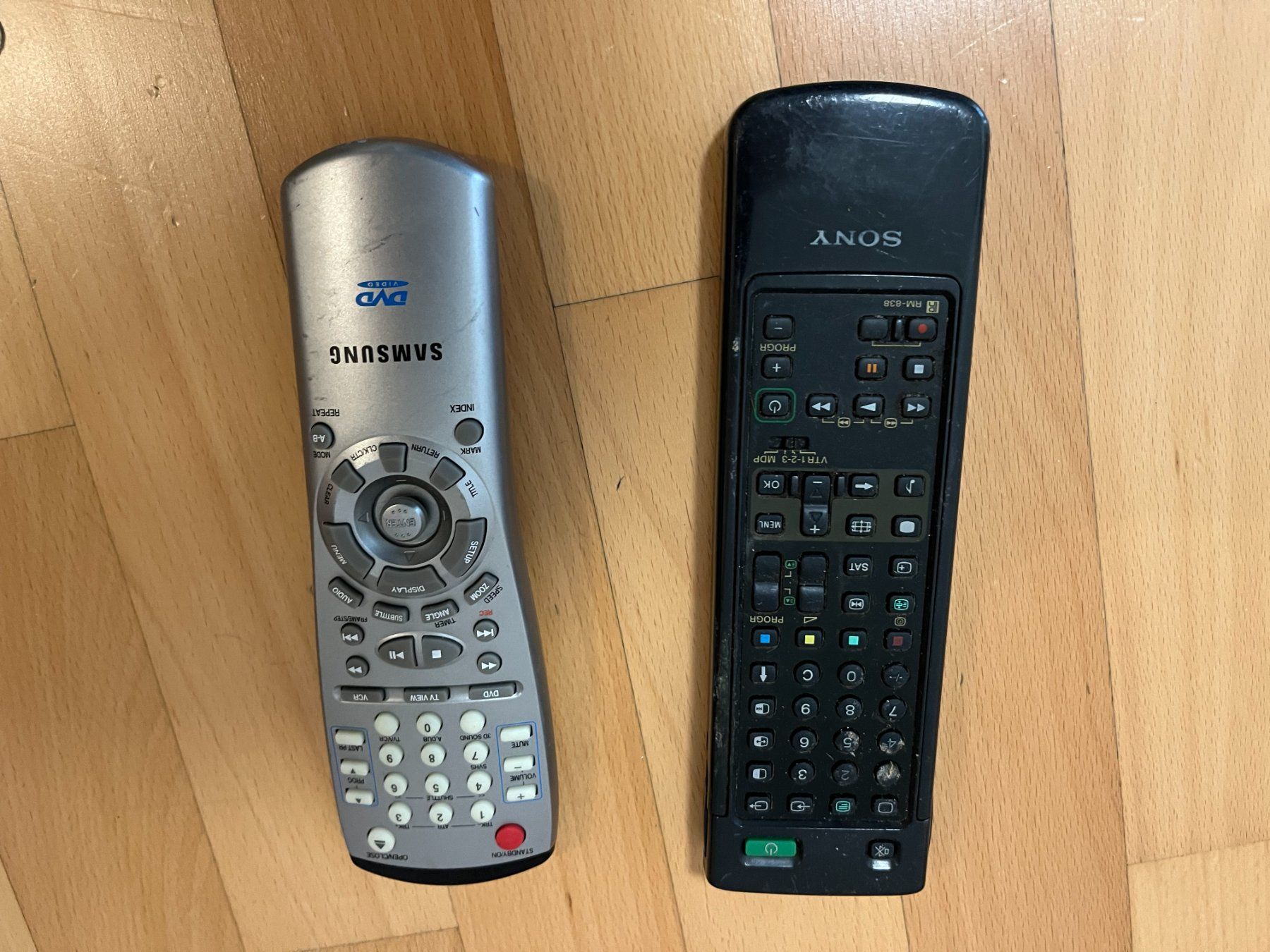 Sony Telecomandi: Fernbedienung Samsung Sony – Usato da Winterthur venduto da fla_hwg8