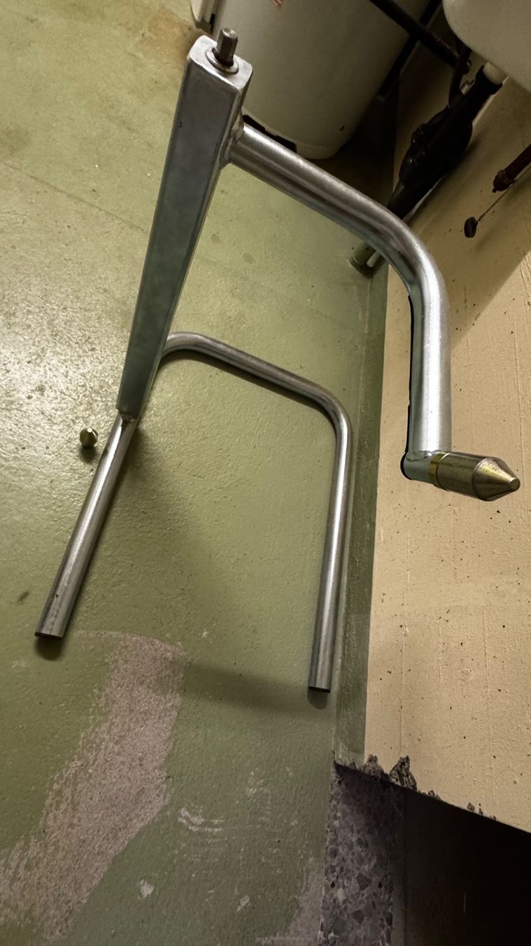 Kern Alle Werkzeuge: KERN-STABI Lenkkopfständer X4 Motorrad – Gebraucht aus Uetikon am See von snm52 1