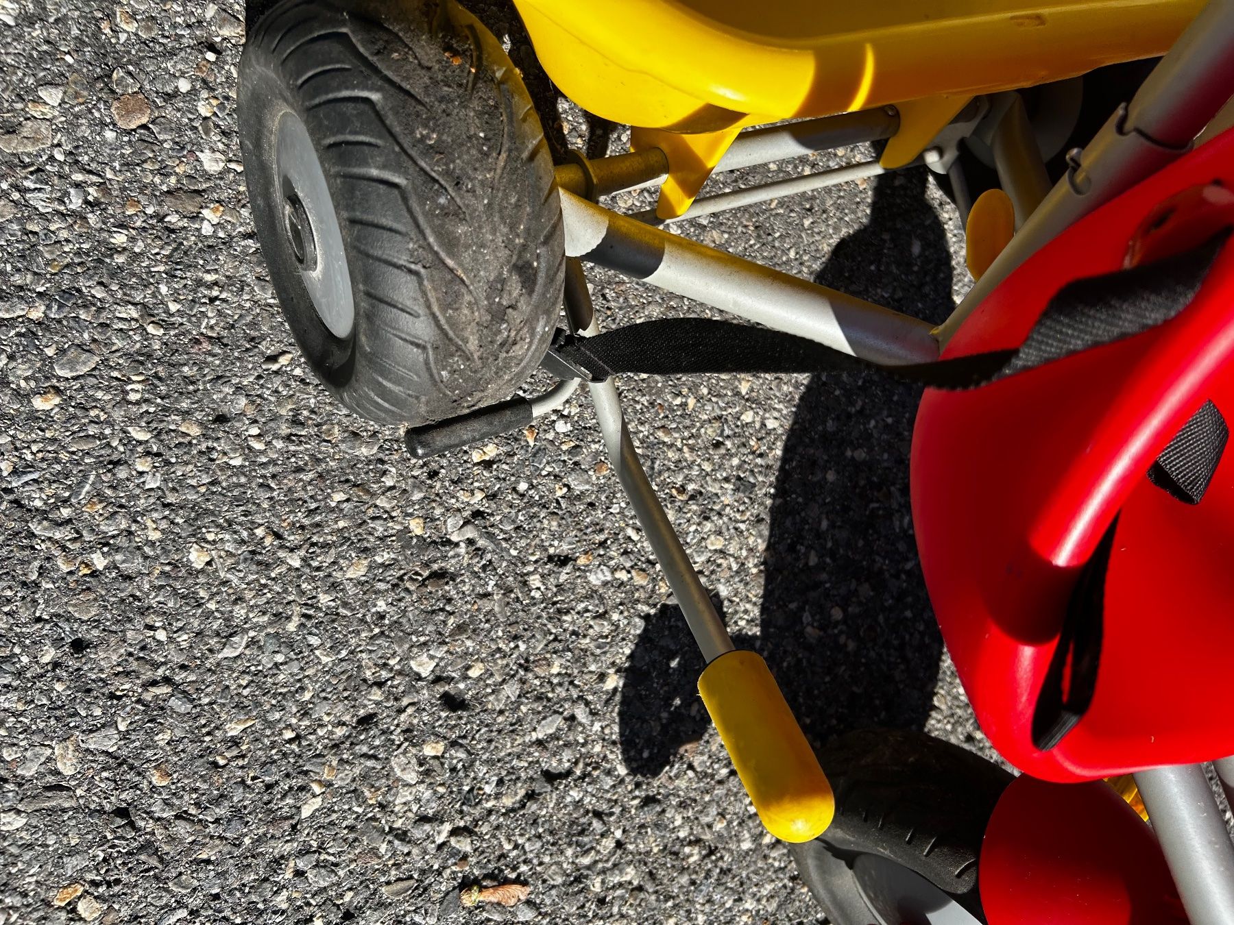 Véhicules pour enfants: Dreirad mit Lenkgriff – D'occasion à Chur par spegnas92 4