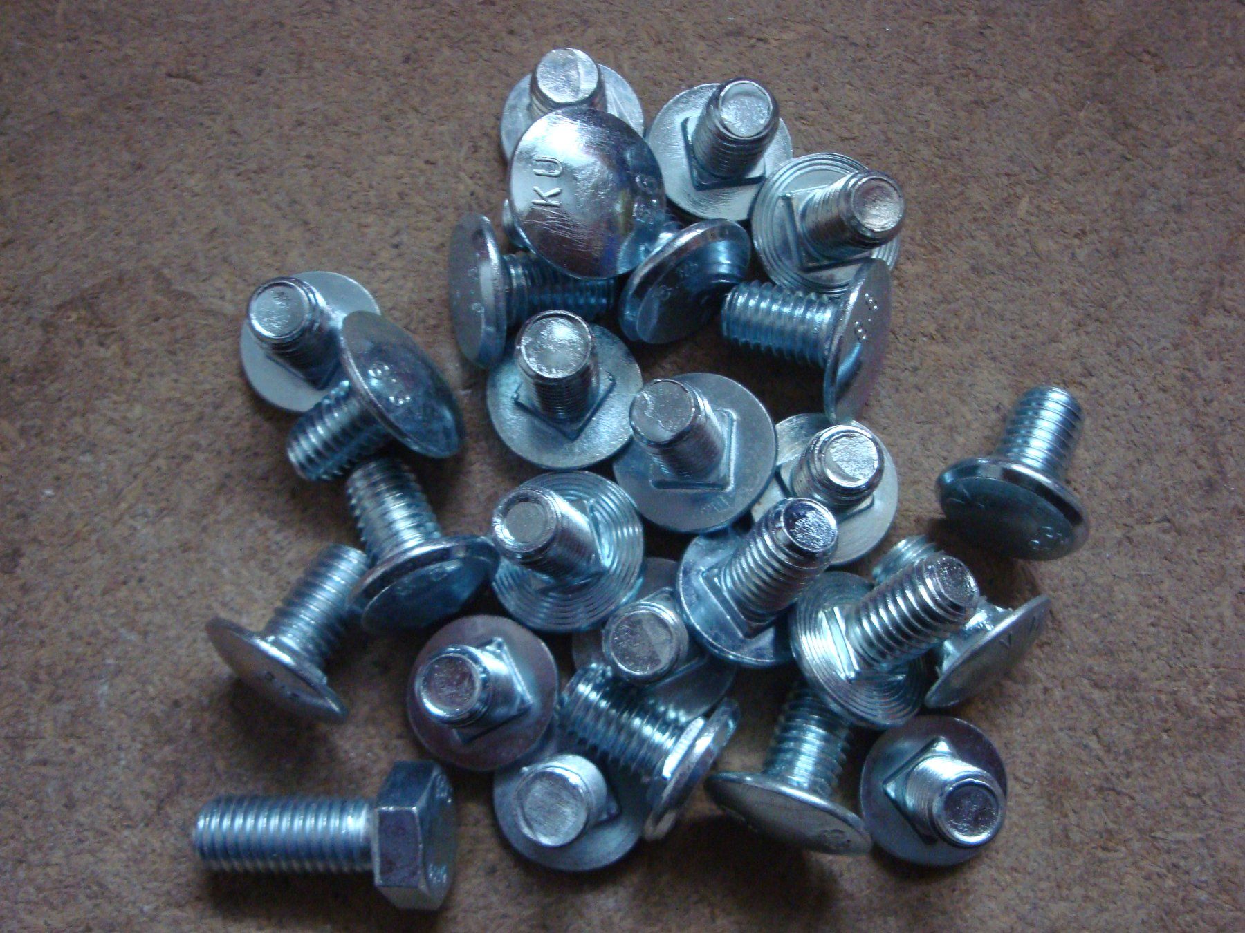Altro per industria metallurgica: Schrauben M8 x 20 mm – Nuovo (secondo la descrizione) da Seengen venduto da Foxromeo 1