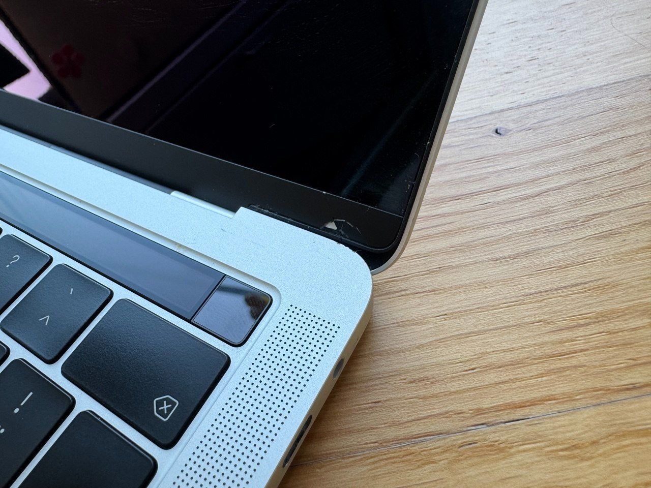 Apple Notebooks: MacBook Pro 2018 13" Zoll 16/256 – Gebraucht aus Zug von subaru1942 7