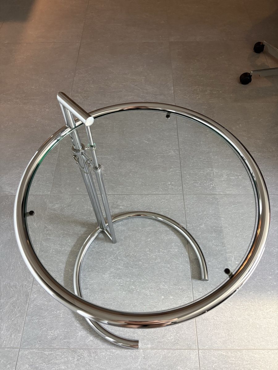 Tables: Eileen Gray Beistelltisch REPLICA – D'occasion à Basel par Mathis44 2