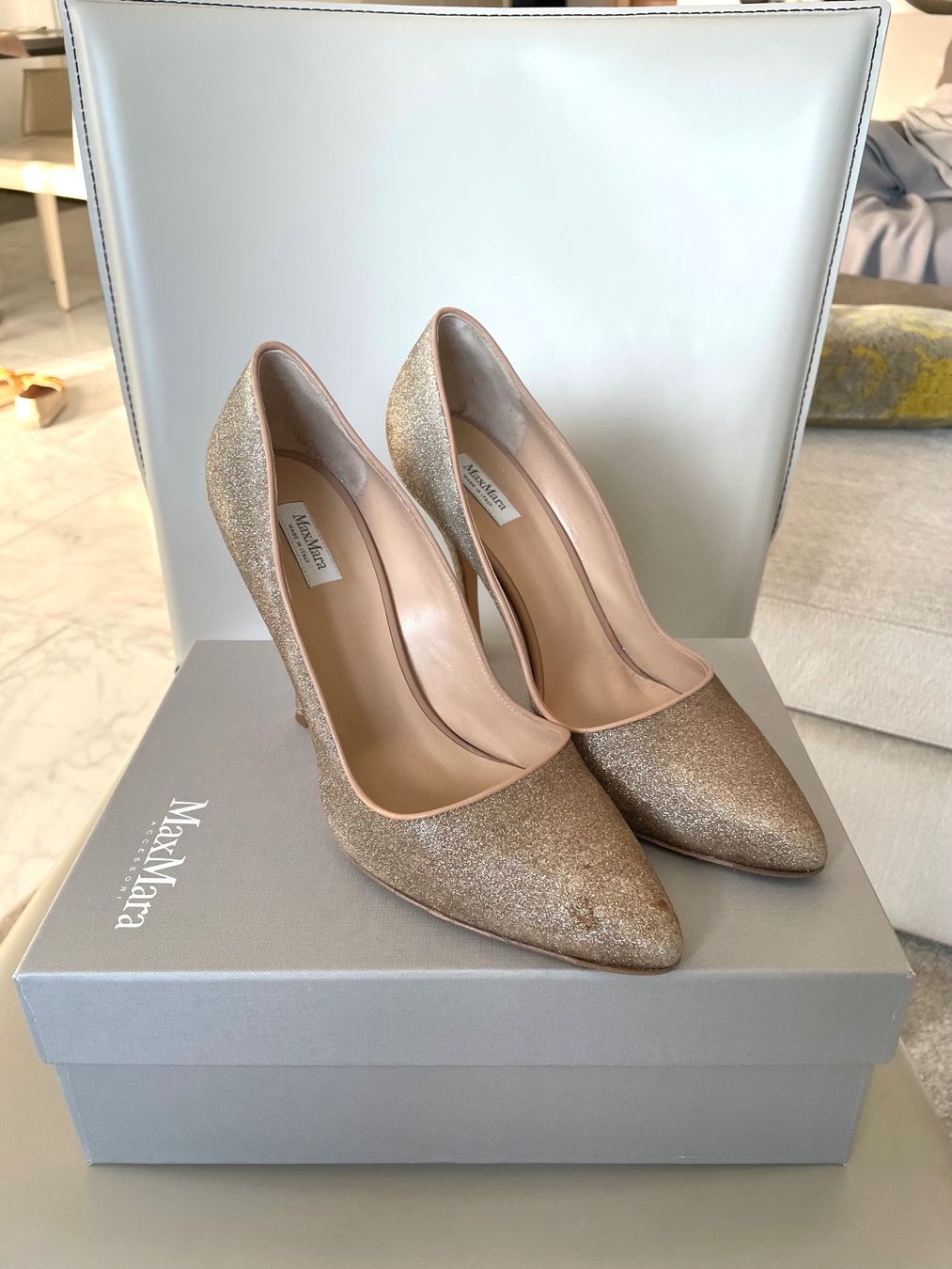 Max Mara Damenschuhe: Pumps MaxMara – Gebraucht aus Erlenbach ZH von msa_x26y