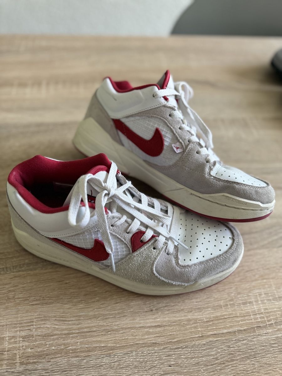 Nike Herrenschuhe: Nike Jordan Stadium 90 – Gebraucht aus Wallisellen von Xanthipus