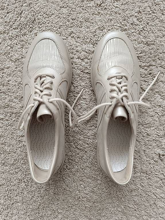 Scarpe da donna: Damenschuhe  – Usato da Rudolfstetten venduto da Fotorobi