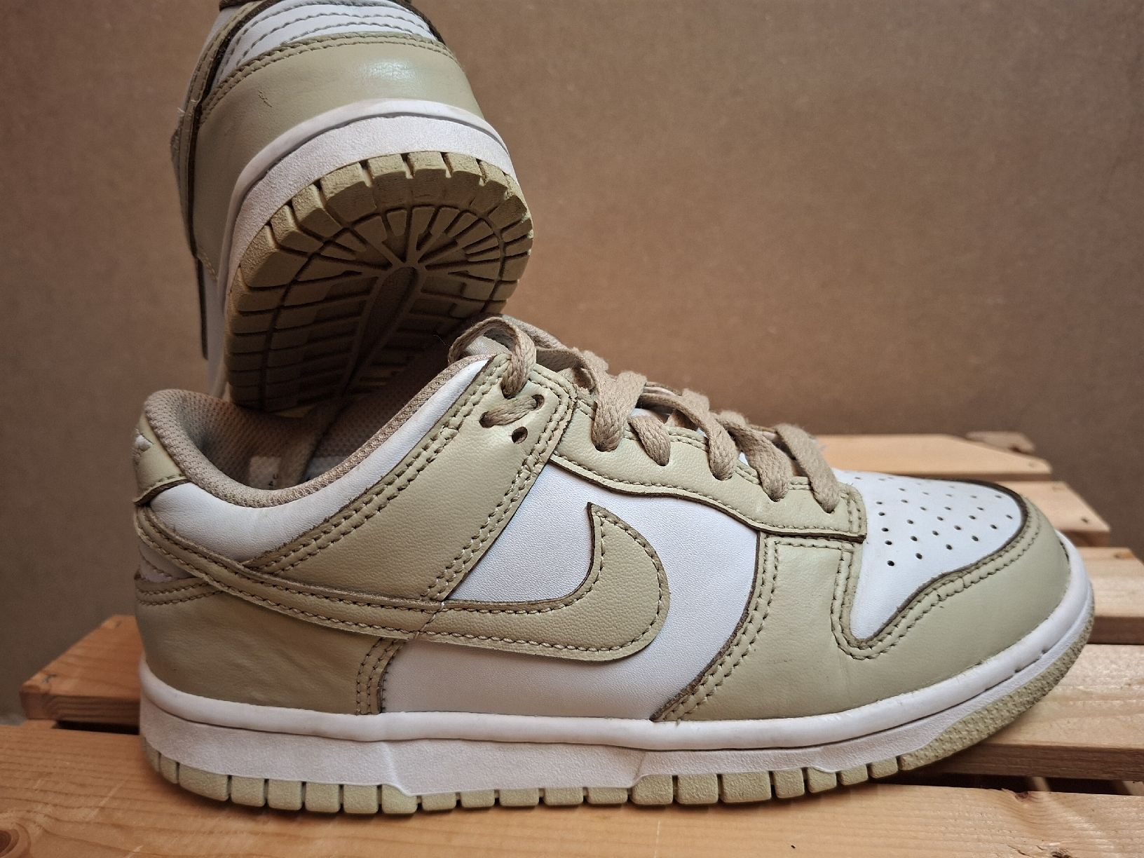 Nike Scarpe da uomo: Nike Dunk Low Sneaker beigeweiss Grösse 36.5 – Usato da Därstetten venduto da Re_Dude 1