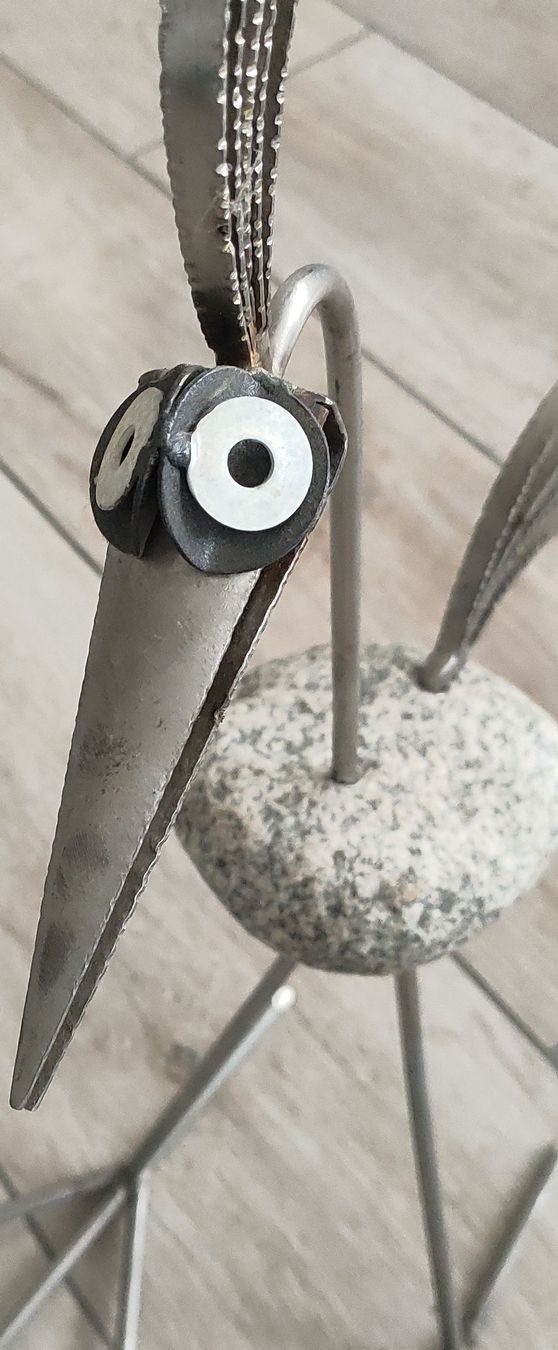 Figuren: Vogel  aus Metall und Stein – Gebraucht aus Gipf-Oberfrick von minini 2