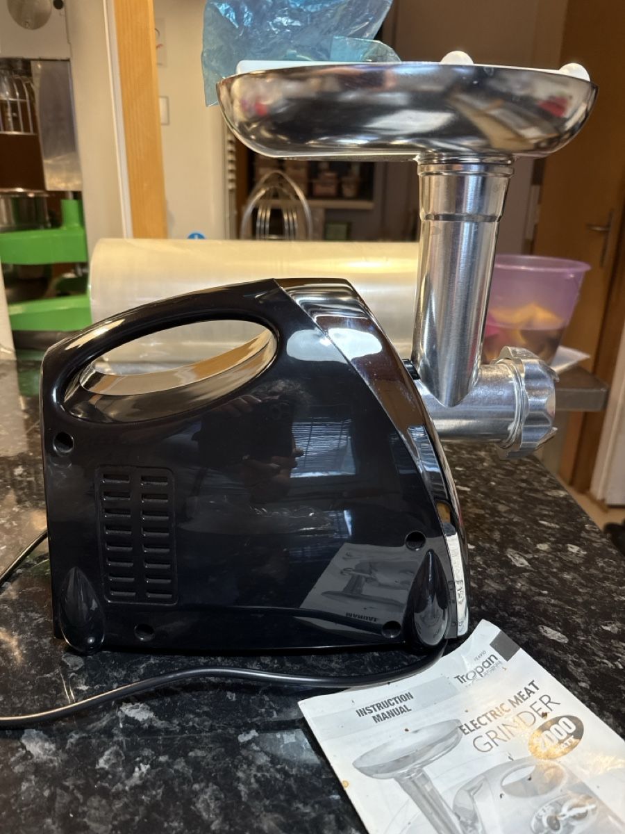 Elettrodomestici da cucina: Tropan Electric Meat Grinder 2000W Black – Nuovo (secondo la descrizione) da Neirivue venduto da naz_z28w 5