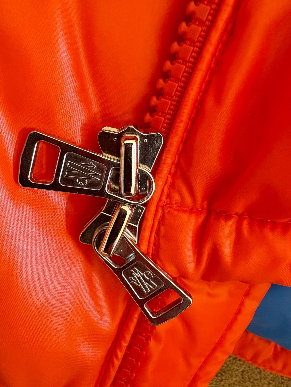 Moncler Vestes: MONCLER WILSON JACKET -TAILLE 4- – D'occasion à Morges par Bubblecut 4