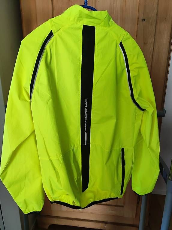 Giacche: Windstopper mit abnehmbaren Ärmeln, Gr: M – Usato da Oberengstringen venduto da dalisiana 1