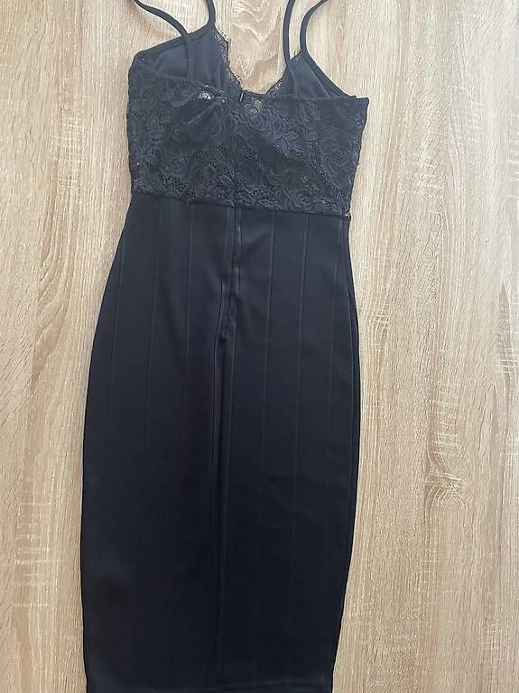 Vestiti: Schwarzes Kleid  – Usato da Basel venduto da Make-up-lover 2