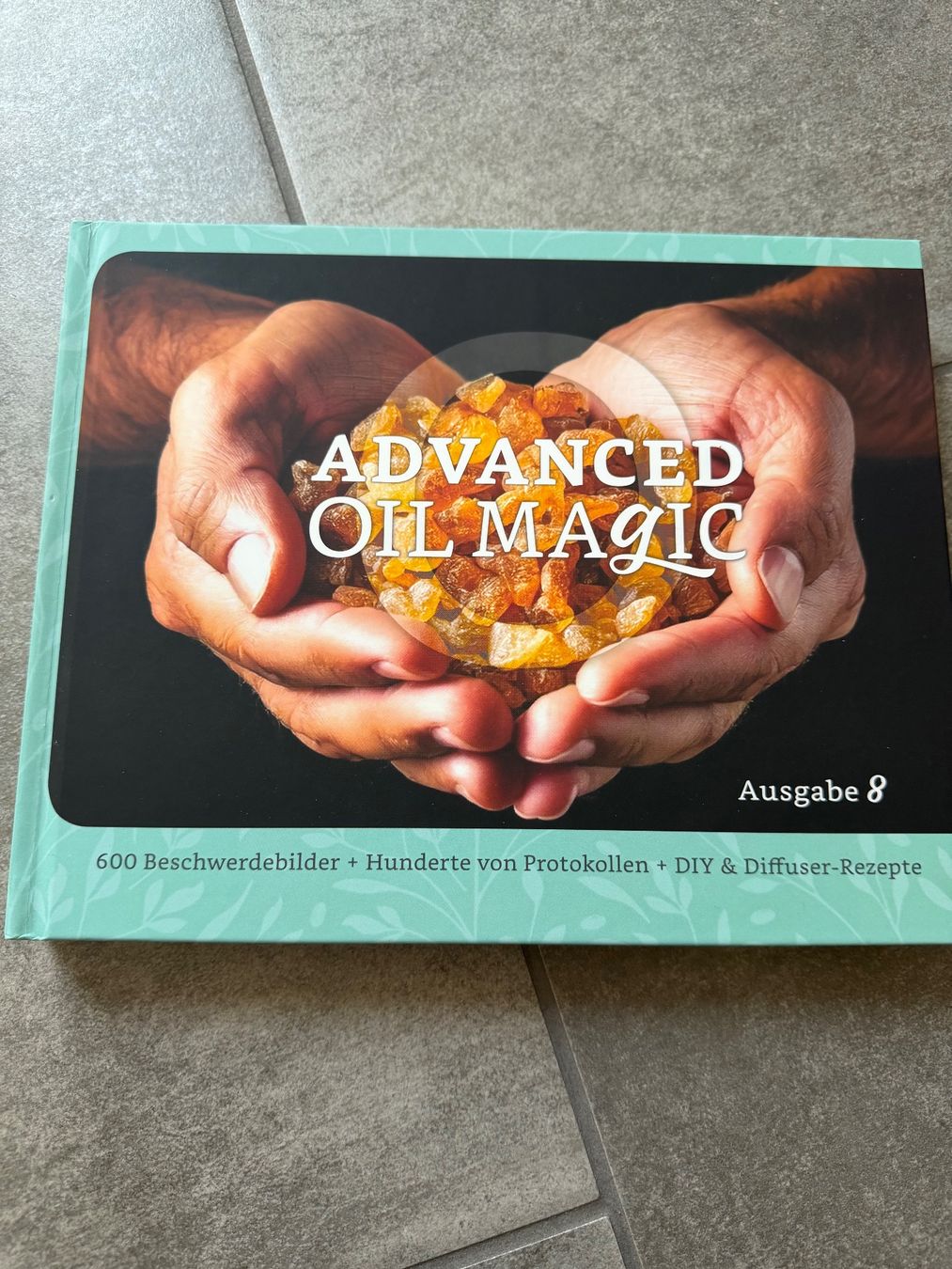 Livres: Advanced Oil Magic (Buch) – D'occasion à Uhwiesen par petra86