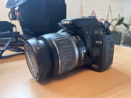 Spiegelreflexkamera Canon EOS mit 2 Objektiven
