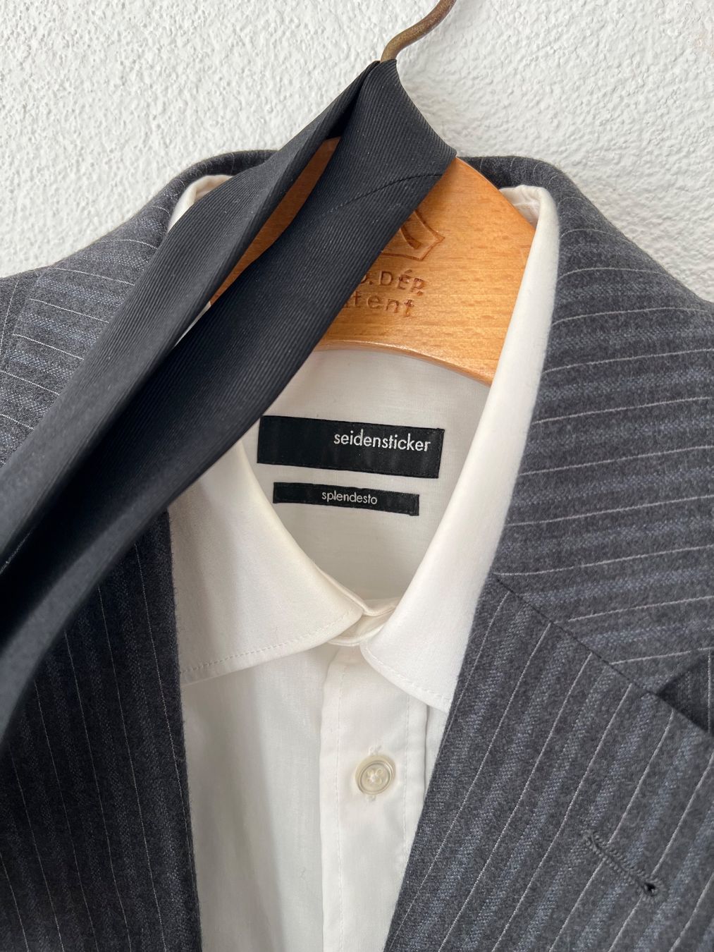 Completi: Elegante Herren Anzug, Grau gestreift – Usato da Sennhof venduto da Johnbest 4