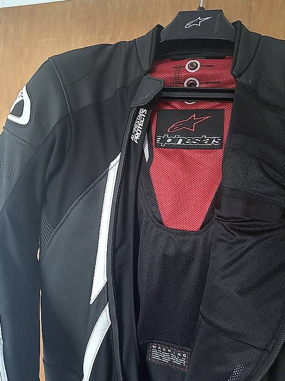 Costumes, combinaisons de sport et fonctionnelles: Alpinestars Orbiter V2 Lederkombi Einteiler Gr. 48 – D'occasion à Rubigen par Joelsndrr 4