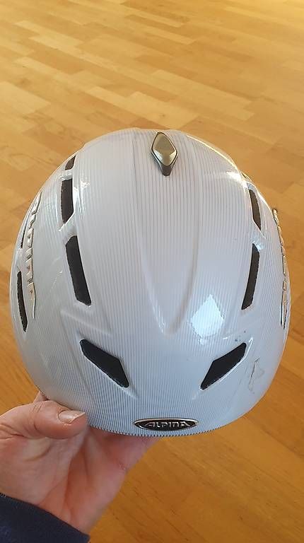 Caschi: Alpina Skihelm 52-56 – Usato da Niederwangen b. Bern venduto da thurncaro 2