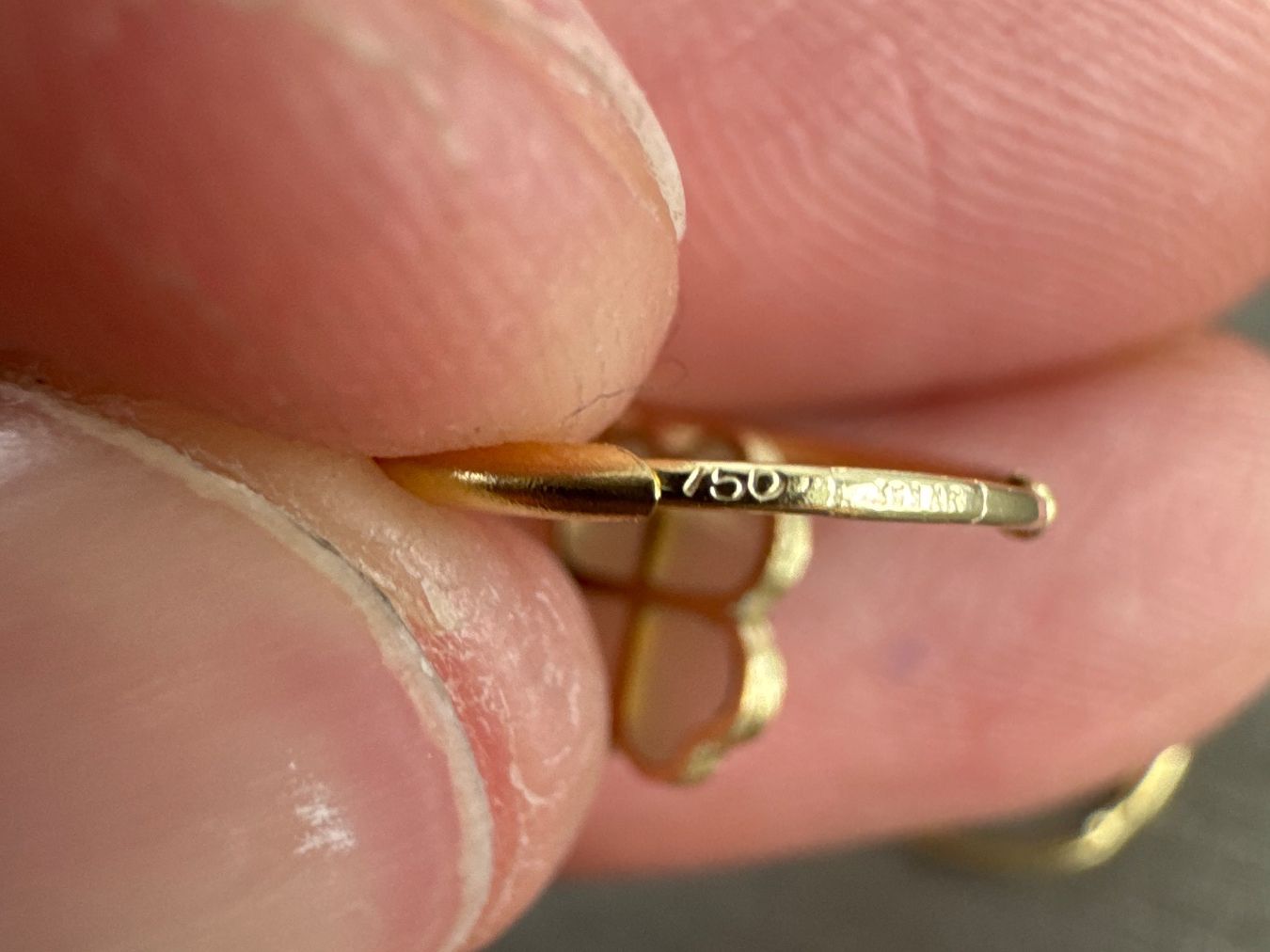 Ohrringe & -stecker: Creolen 750 Gold – Gebraucht aus Niederuzwil von leo_8857 1