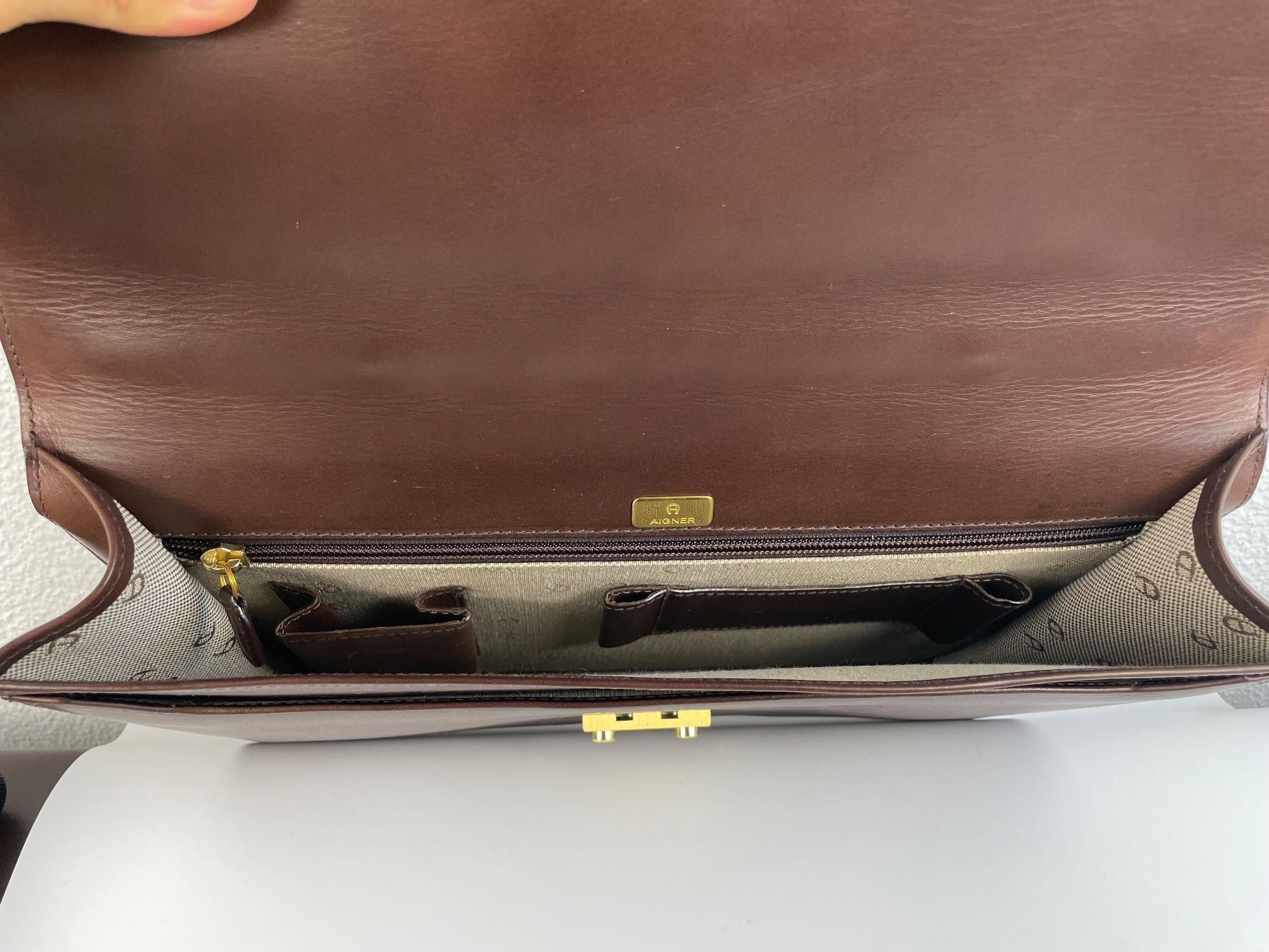 Aigner Valigie & Borse: Aigner Leder-Aktentasche / Brieftasche / Laptoptasche – Usato da Gasel venduto da Alter_Ego 2