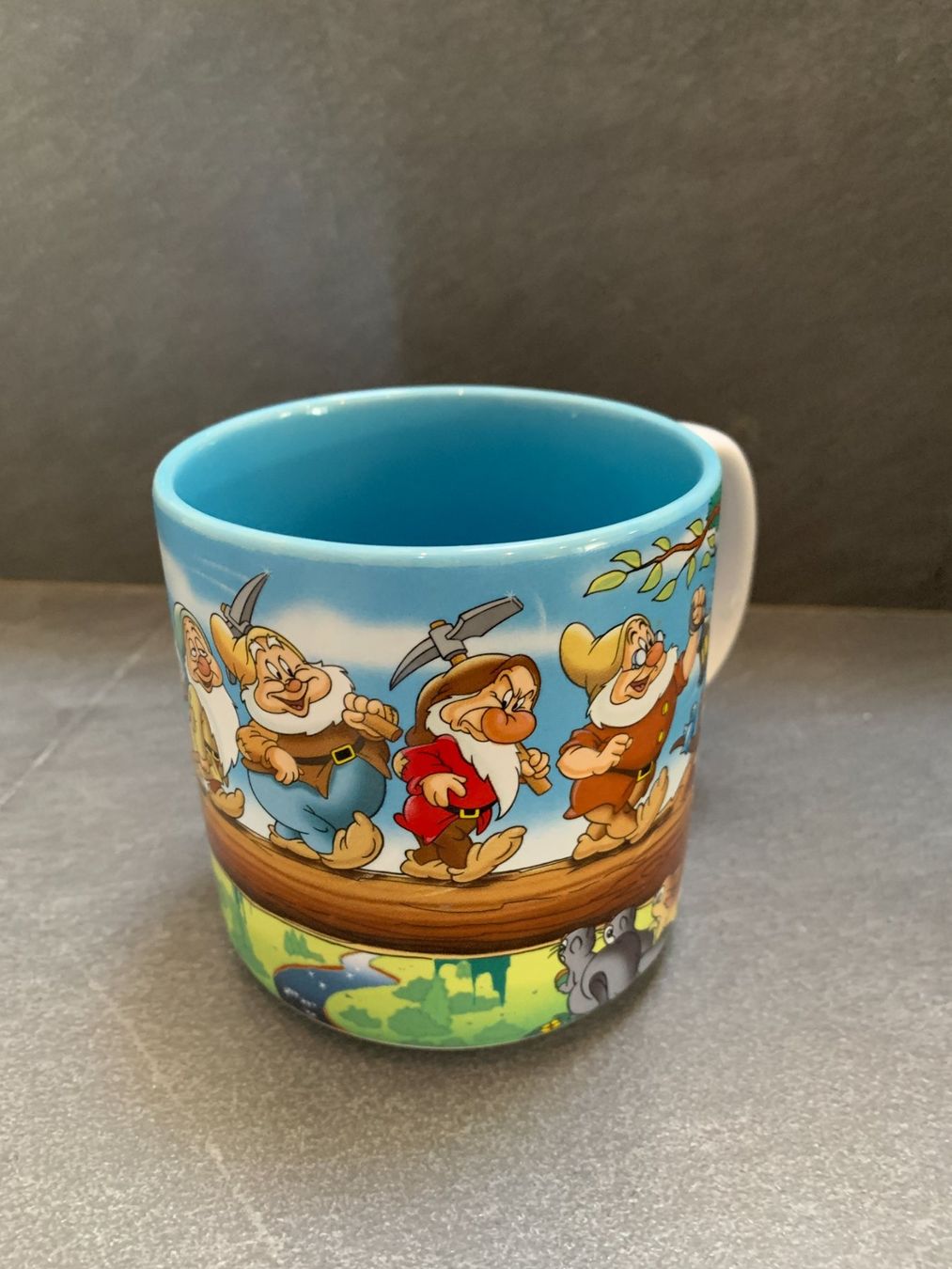 Disney Tazze: Disney Classics 2001, Filmtasse Schneewittchen, Sammlerstück – Usato da Ittenthal venduto da Littleirene