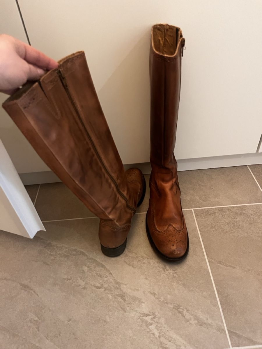 Damenschuhe: Braune Lederstiefel, grösse 38 – Neu (gemäss Beschreibung) aus Erlenbach ZH von montecristo2