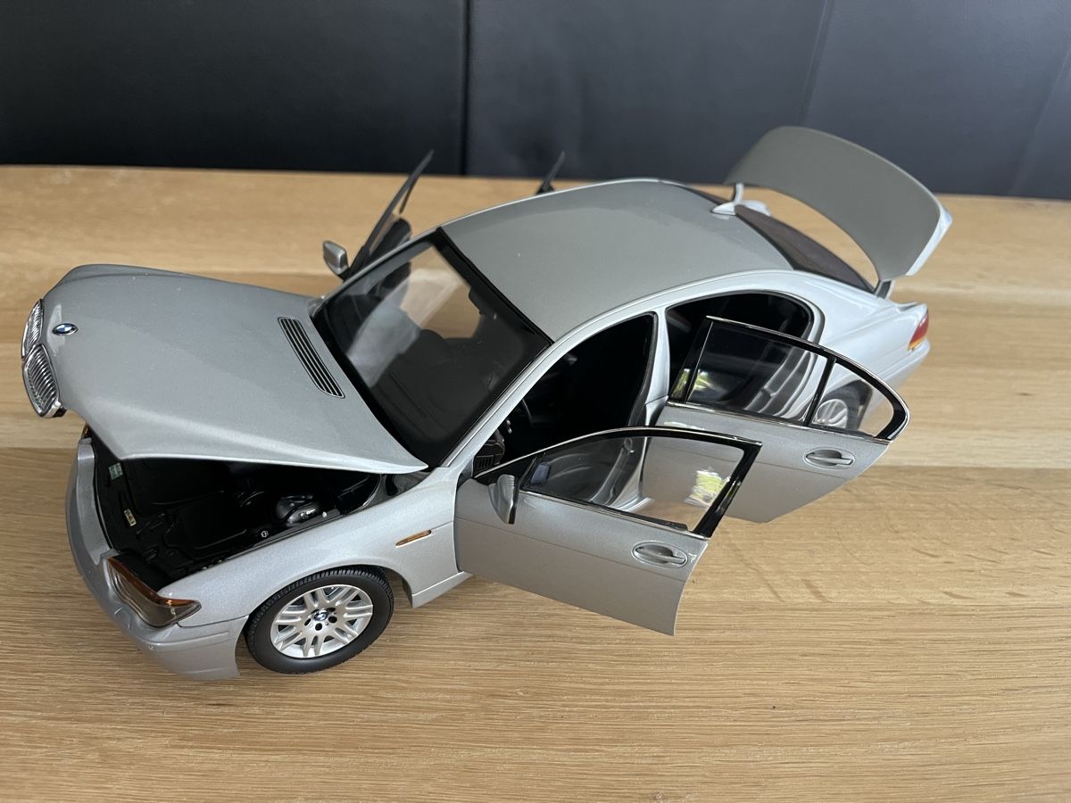 Kyosho Modellini d'auto: BMW 745i 1/18 Kyosho!! – Usato da Léchelles venduto da Mlinspiration 4