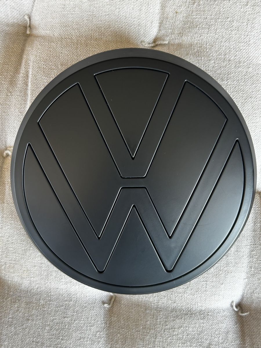 VW Tutti pezzi di ricambio auto: VW Logo schwarz Neu – Nuovo (secondo la descrizione) da Möhlin venduto da USA78