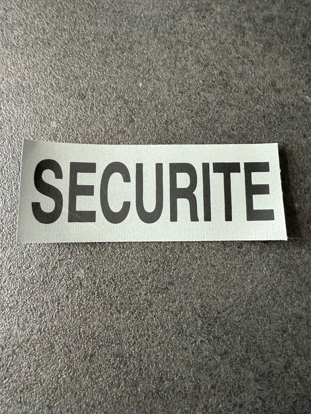 Insignes: Patchs velcro Sécurité rétro réfléchissant – D'occasion à Bévilard par min_Bron