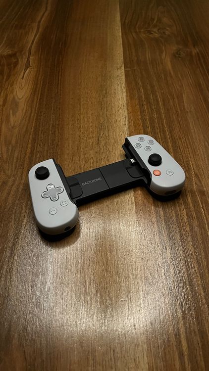 Backbone One Playstation Edition Controller iPhone (Gebraucht) in ...