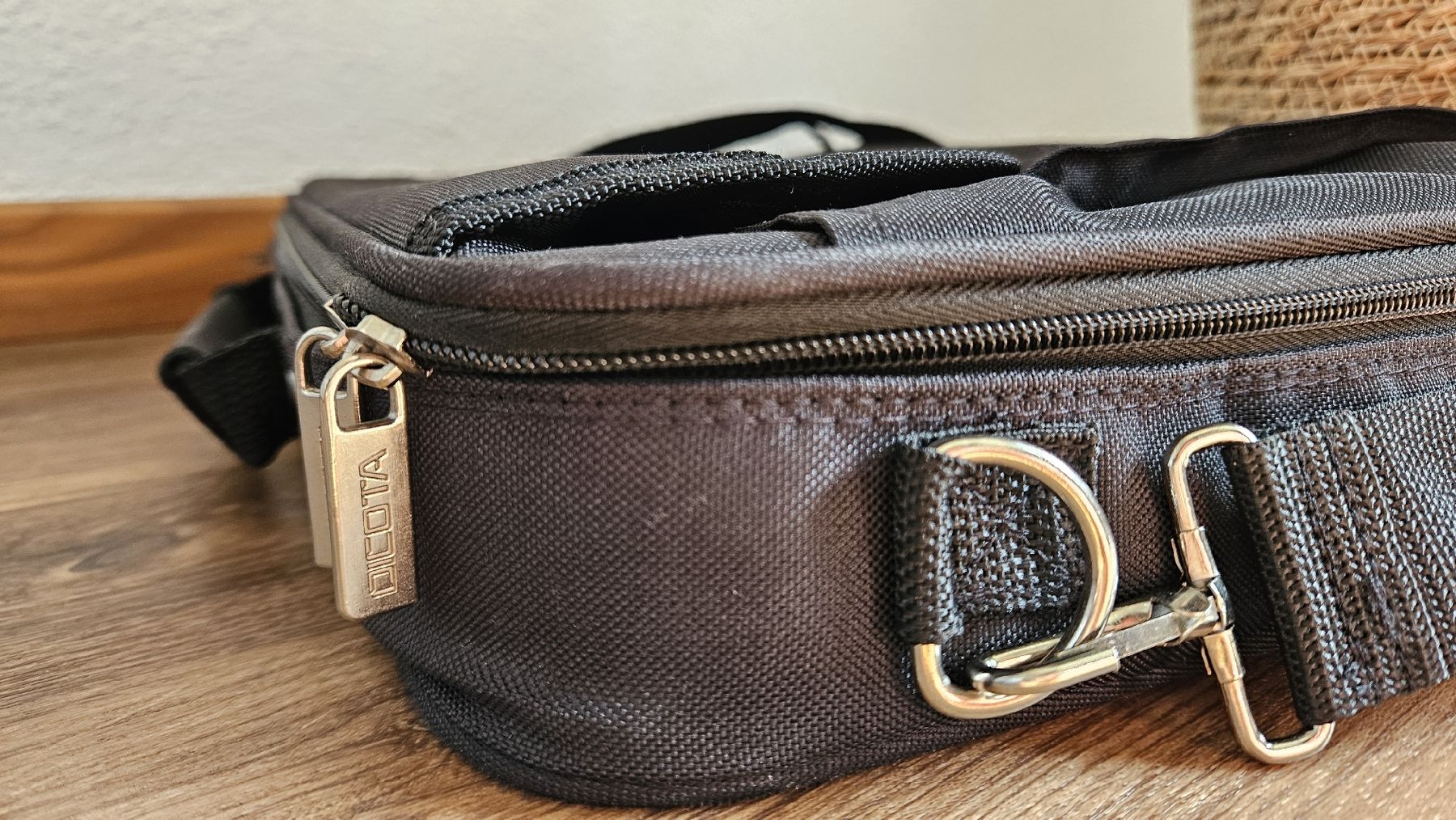 Borse: Laptoptasche Dicota 40 x 29 x 7 cm – Usato da Schaan venduto da car_wrv2 2