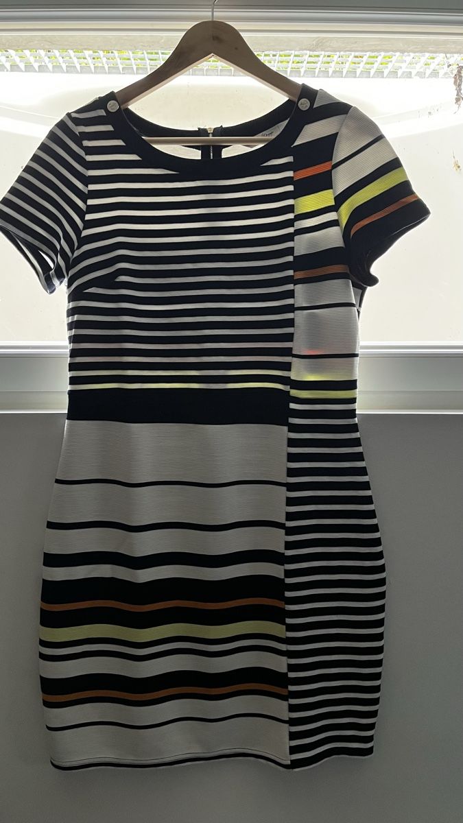 Kleider: Robe Jus d'Orange T4  – Gebraucht aus Genève von ana_l6xj