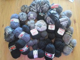 Woll Reste schwarz / grau ca. 1,7 kg basteln weben etc. / 2
