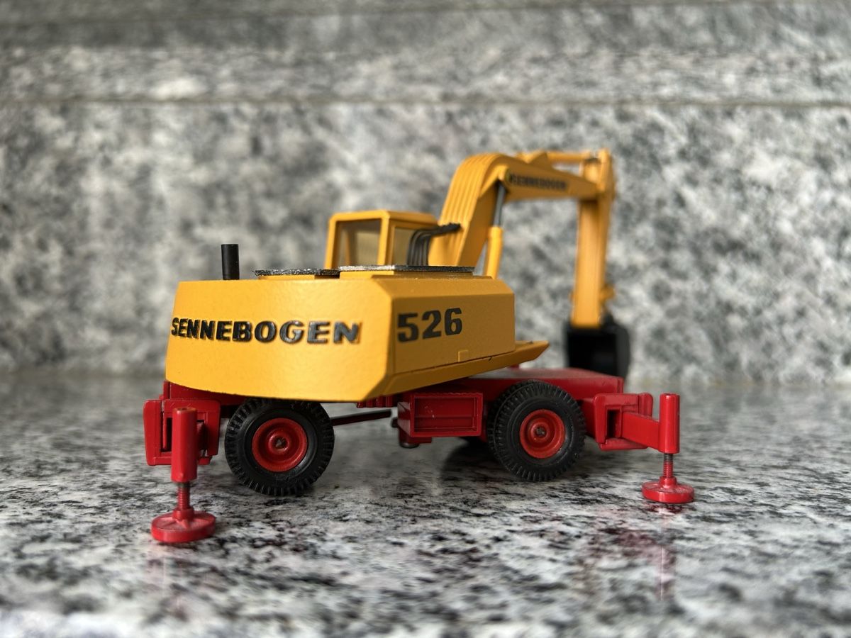Conrad Modellbausätze & Standmodelle: Sennebogen 526 Pneubagger , 1:50 – Gebraucht aus Horw von Tigercat635 2