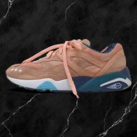Puma R698 x ALIFE Peach Bud 360749-01 – EU 43 – Trinomic 