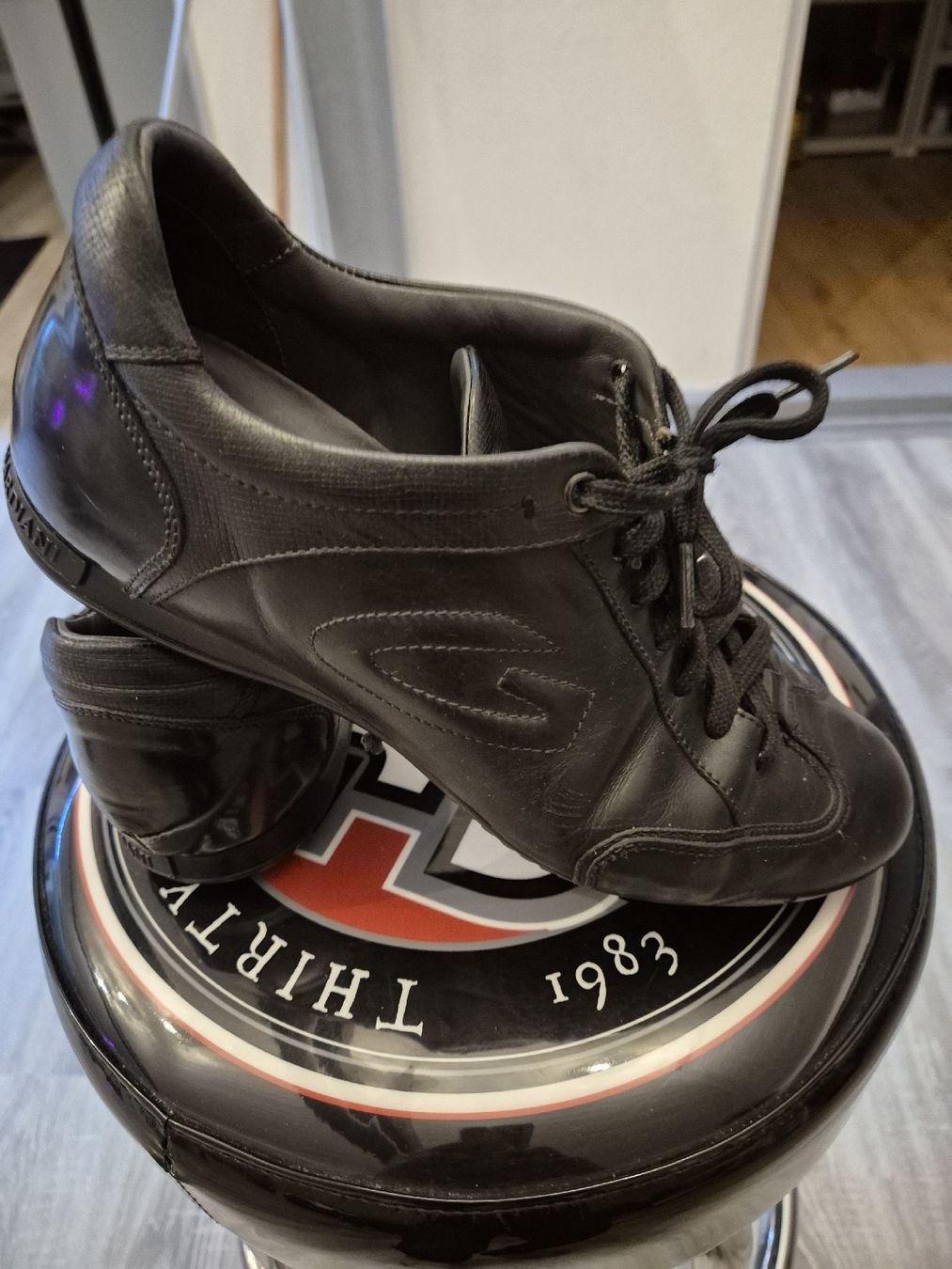 Scarpe da uomo: Alberto Guardiani Baskets Sport, Cuir Noir, Taille 41 – Usato da Chevenez venduto da Pippomy 1