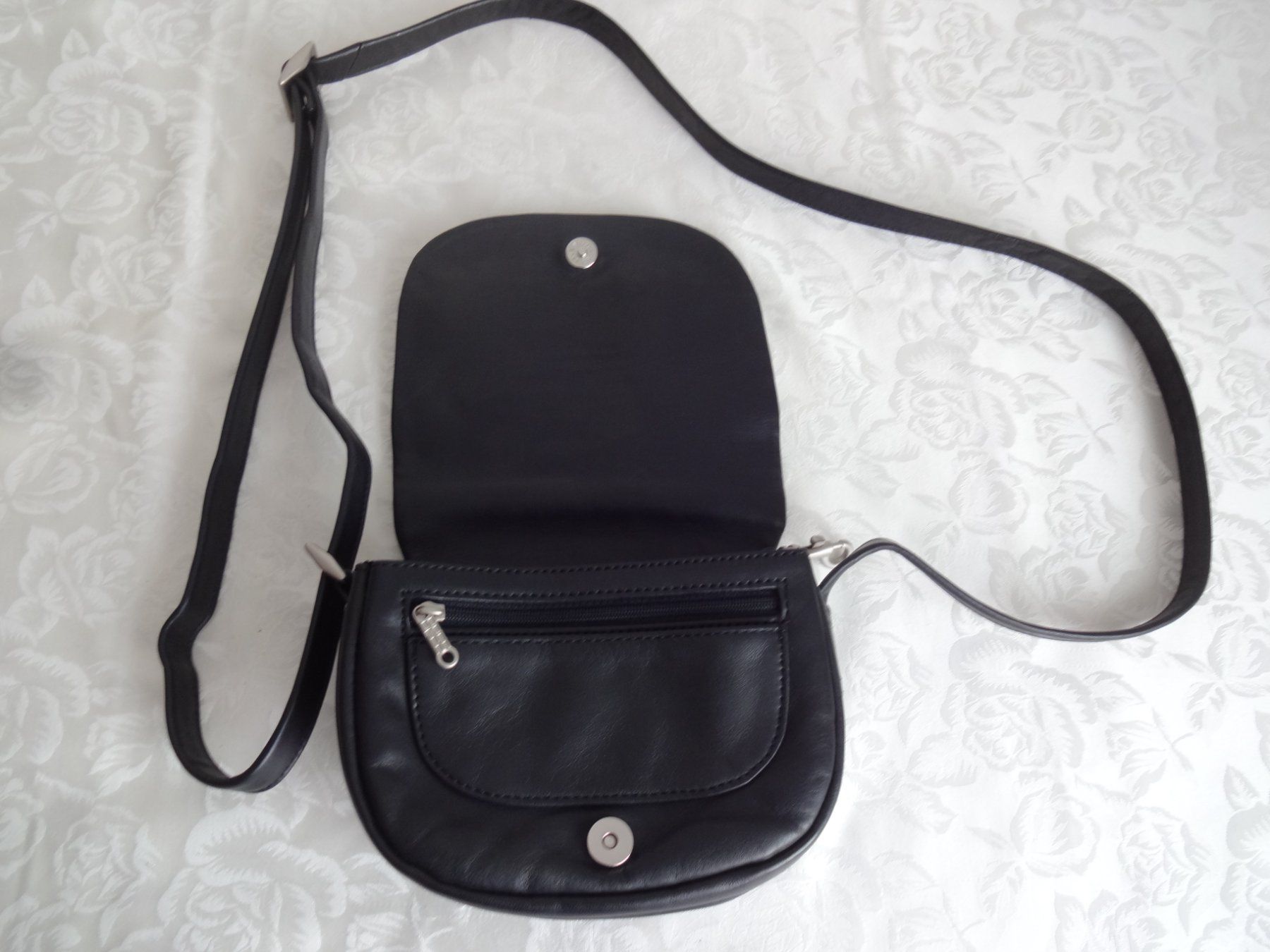 Bree Taschen für Damen: """ B R E E """ Echtleder Schwarze Umhängetasche. – Neu (gemäss Beschreibung) aus Frauenfeld von Riaa 4