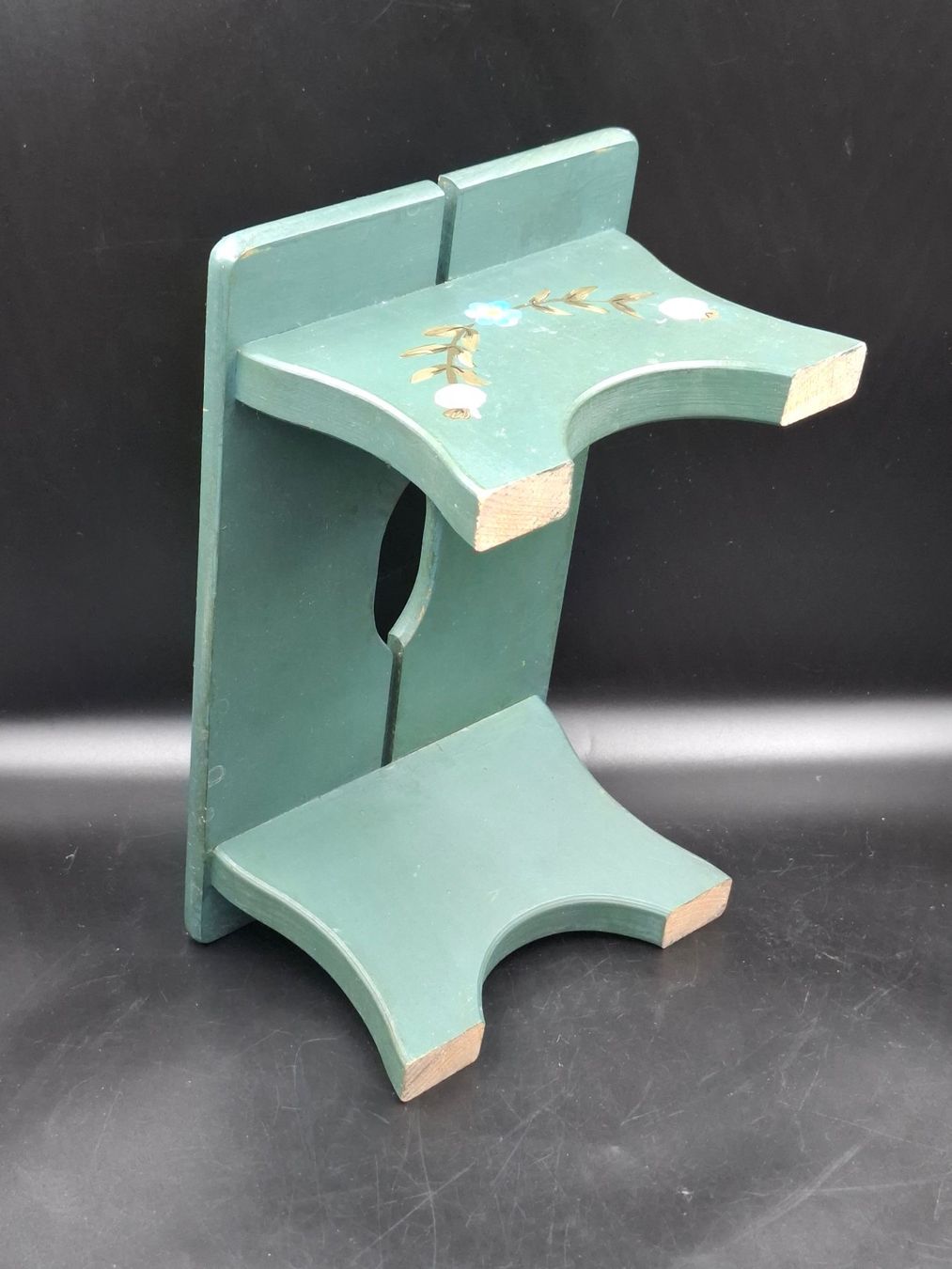 Tabourets: Rustikaler Vintage Pflanzenständer Schweizer Alpen Hocker – D'occasion à Zürich par bruzolda 4