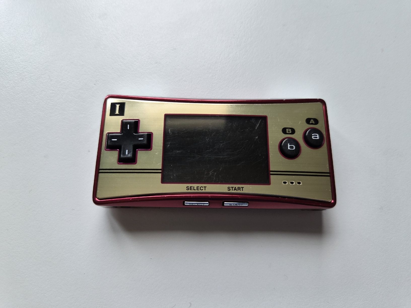 Nintendo Console: Nintendo Gameboy Micro Famicom Edition mit Super Mario Bros – Usato da Belp venduto da center-discount 1