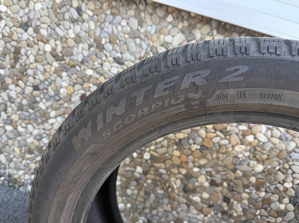 Pneumatici & Ruote complete: Pirelli Scorpion Winter 2 235/50 R19 103V  – Usato da Altstätten SG venduto da HERRDERDINGE1 2